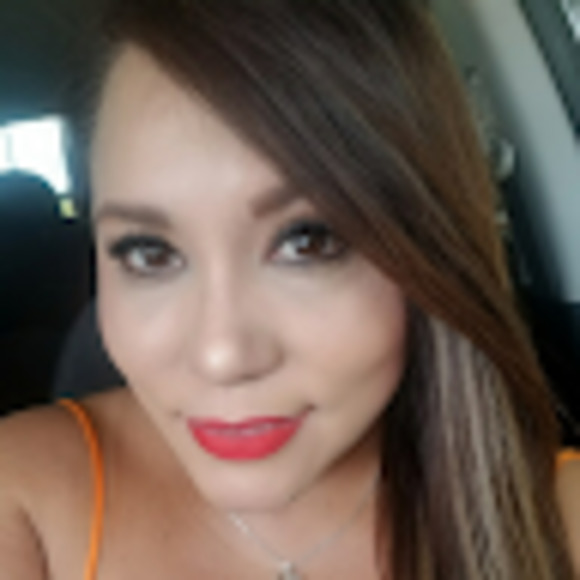 Meet your Posher, Gladisbel - Picture 1 of 1